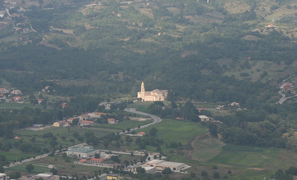 Il Convento di San Francesco a Folloni a Montella (AV), fondato da San Francesco nel 1222